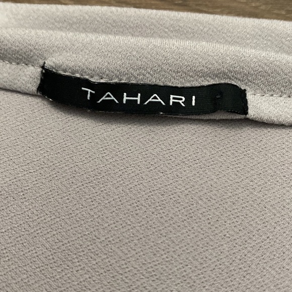 🥭(4 for $15) Grey Tahari Blouse - Picture 5 of 6